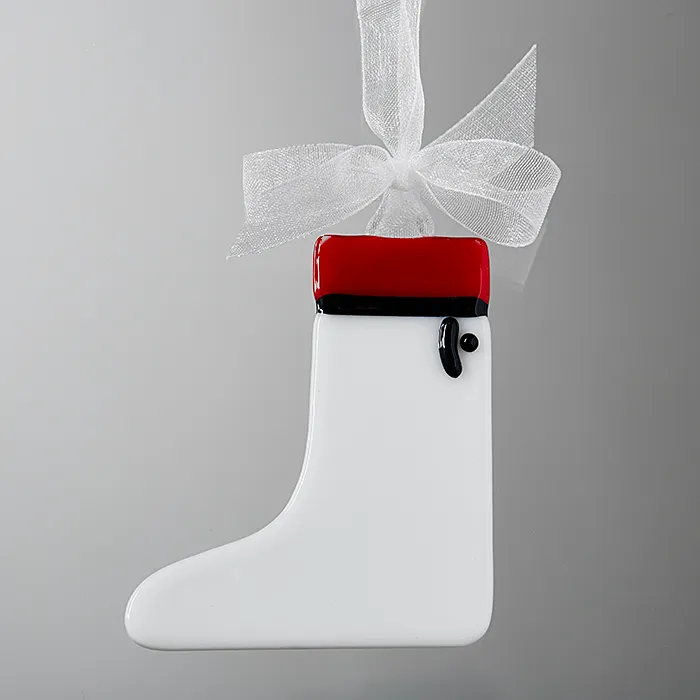 Weihnachtlicher Anhänger aus Glas mit Band