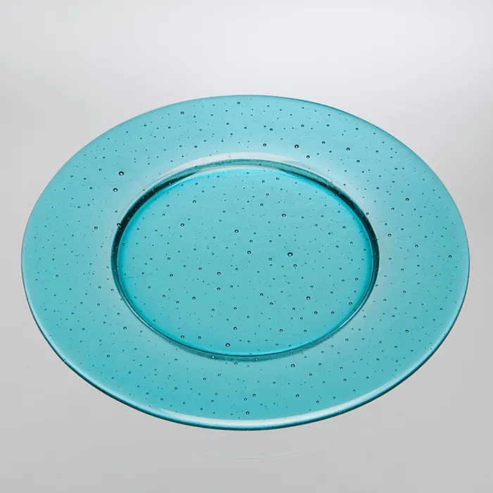 Runder Platzteller aus farbigem Glas