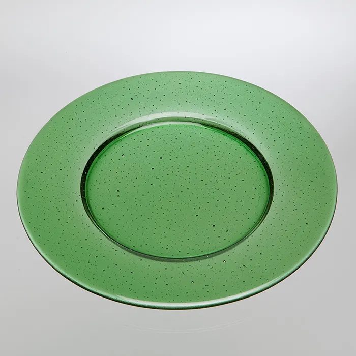 Runder Platzteller aus farbigem Glas