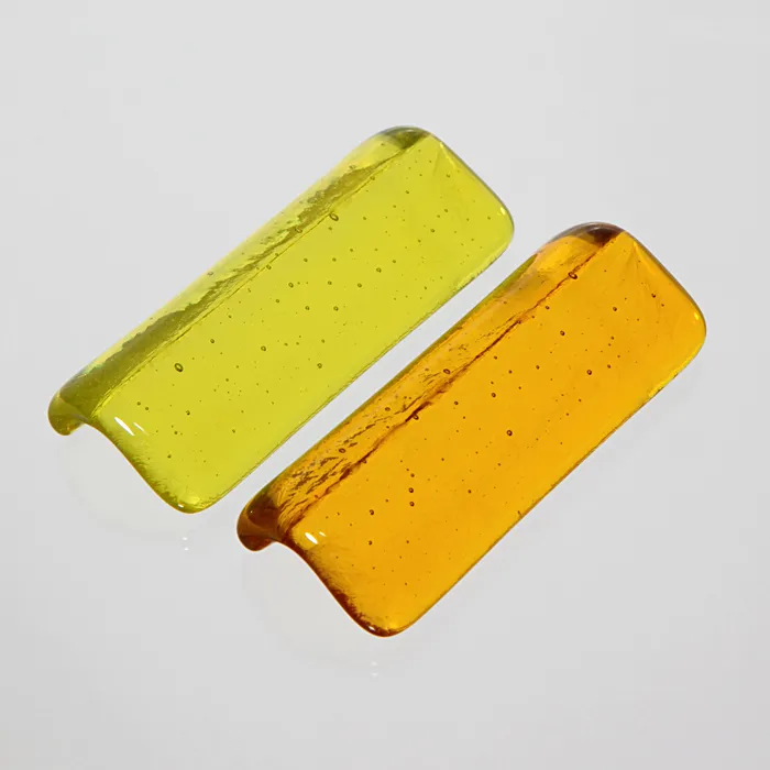 Messerbänkchen aus farbigem Glas