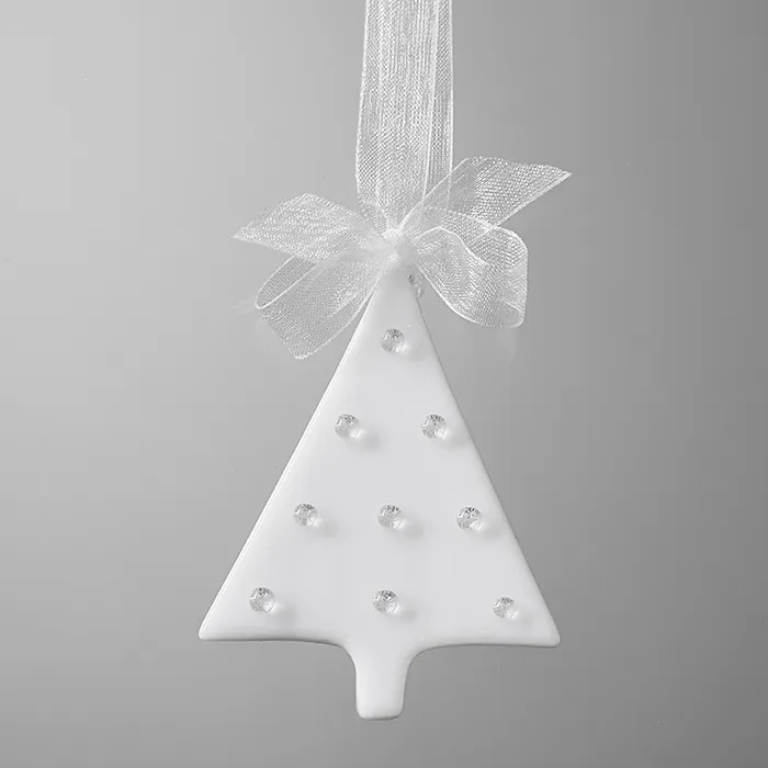 Weihnachtlicher Anhänger aus Glas mit Band